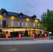 Hébergement-hôtel de voyageurs-Cantal